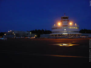 Malmi Airport on a summer night, 12 June 2002. Photo: Seppo Sipilä