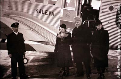 Nobel laureate writer F.E. Sillanpää with his daughter Saara and his second wife Anna von Hertzen at Malmi Airport, departing to Stockholm after the Winter War on 3 April 1940. This same 'Kaleva' was shot down by the Soviet Air Force over the Gulf of Finland on 14 June 1940.